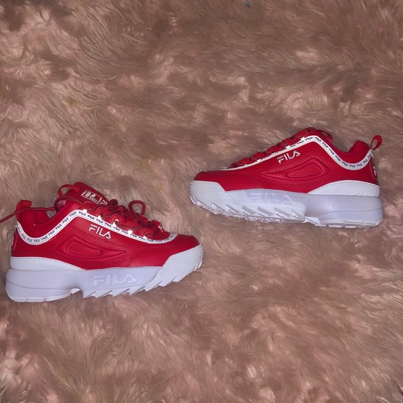 fila disruptor 2 logo taping red